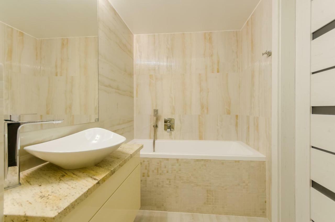 Central Penthouse With Terrace Krakow Ngoại thất bức ảnh